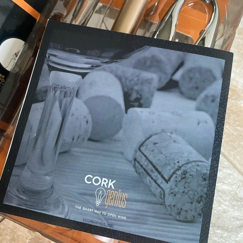CORK GENIUS AIR JET ESSENTIALS WINE KIT